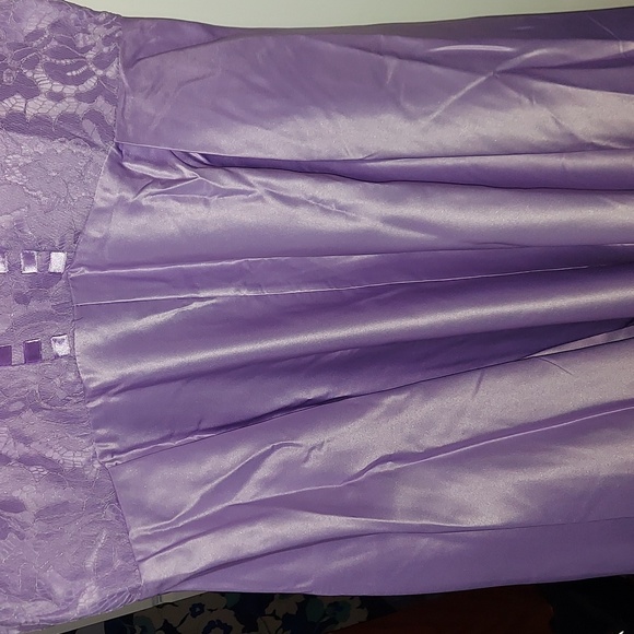 Bran new wedding dress - Picture 7 of 16